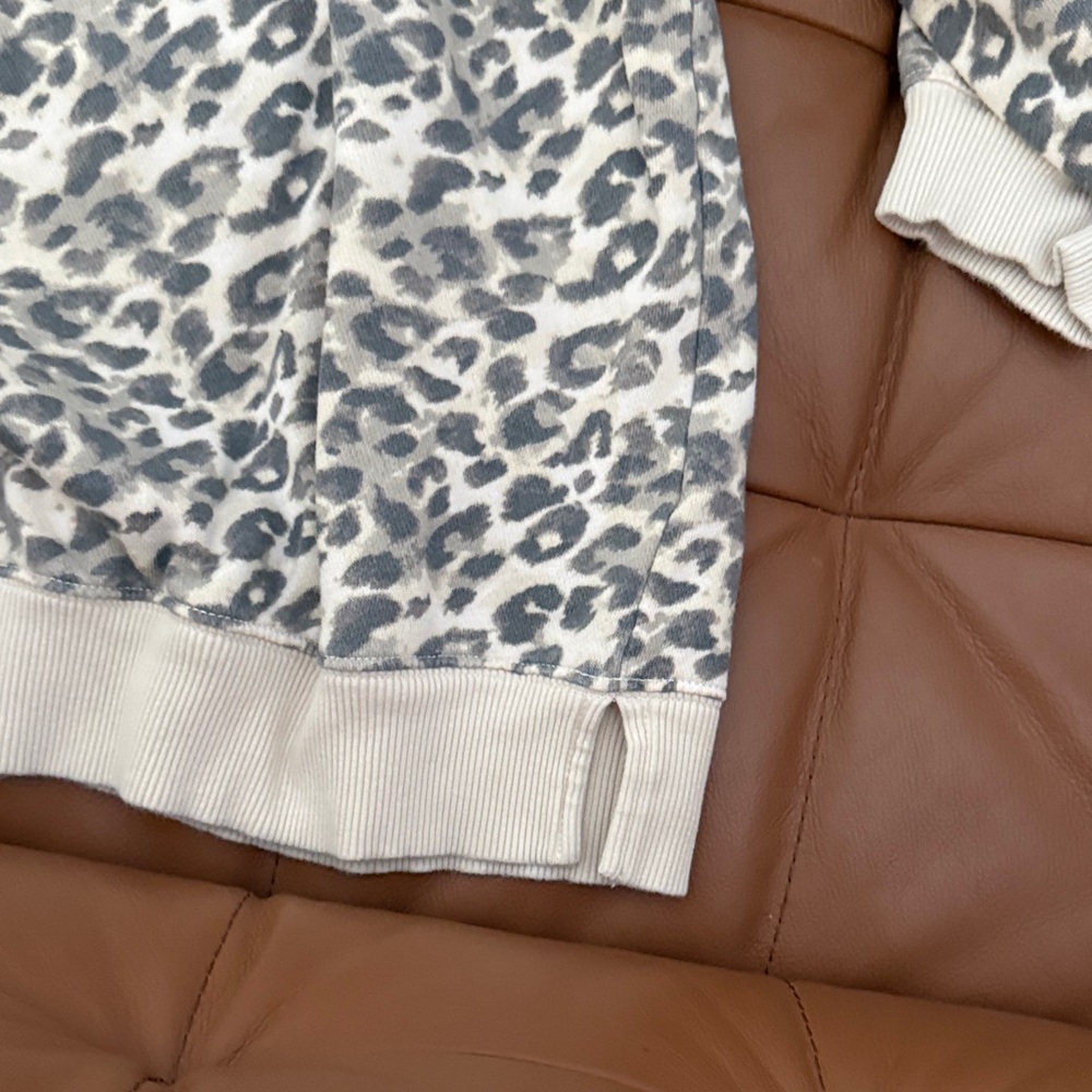 aerie “Cake Batter” Leopard Print Crewneck Sweatshirt size Large - Picture 3 of 4